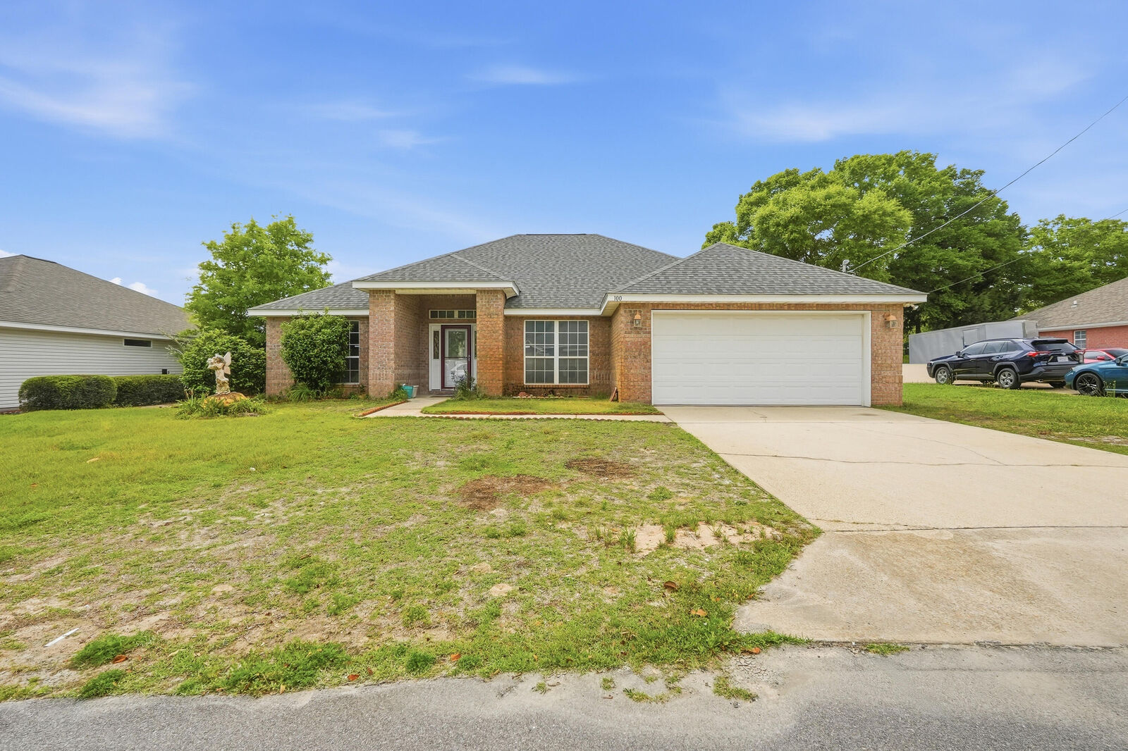 Property Photo:  100 Marimba Street  FL 32569 