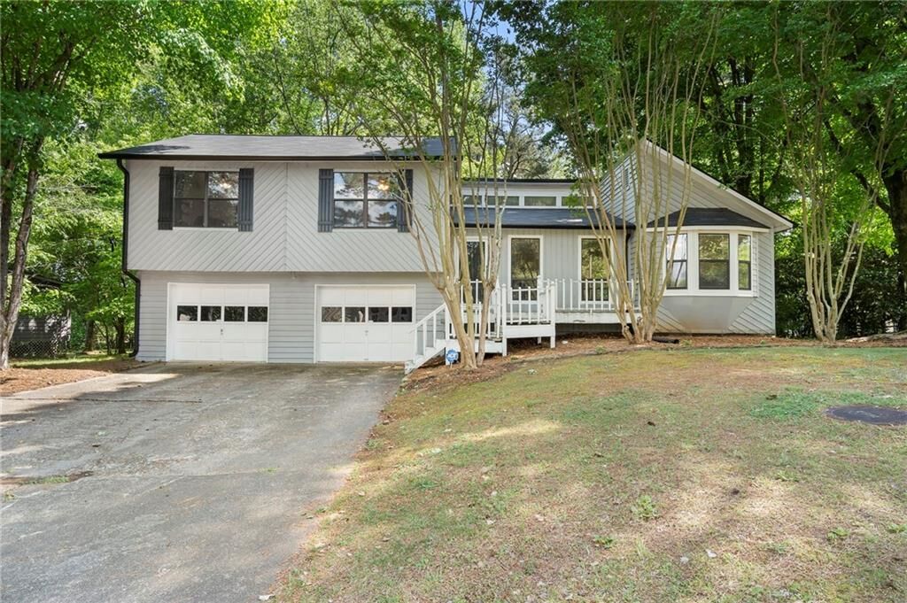 Property Photo: 1179 Midland Drive NW GA 30102