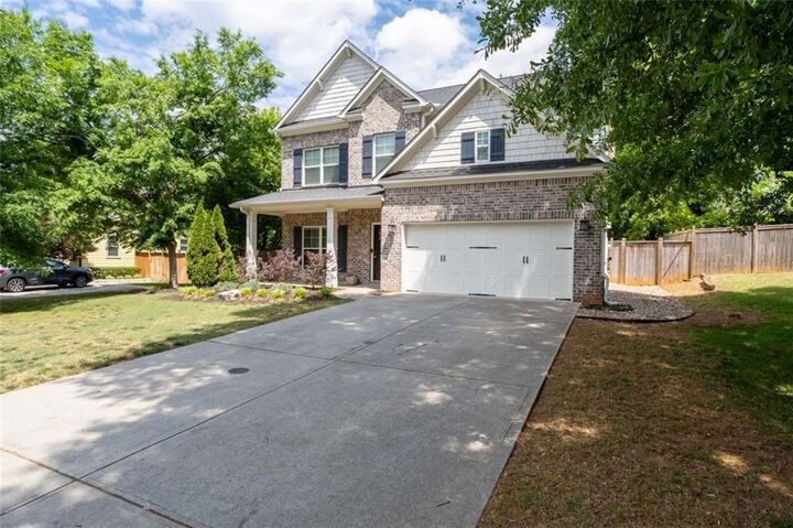 Property Photo:  1051 McLinden Avenue SE  GA 30080 