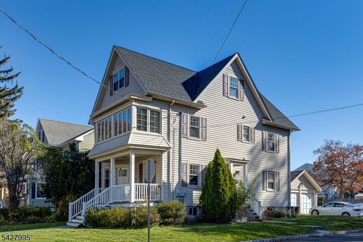 Property Photo:  35 Burnside Ave B  NJ 07016 