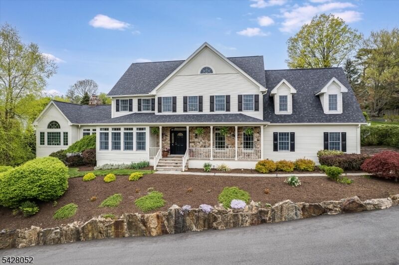 Property Photo:  17 Spencer Dr  NJ 07960 