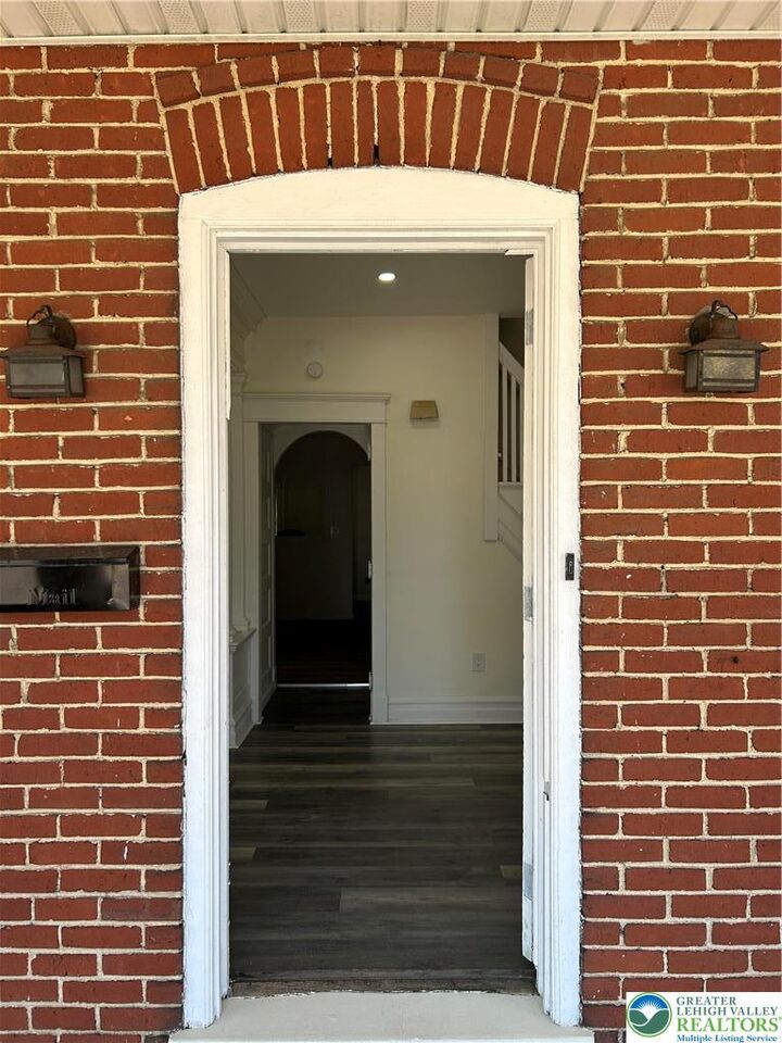 Property Photo:  2332 S 4th Street  PA 18103 