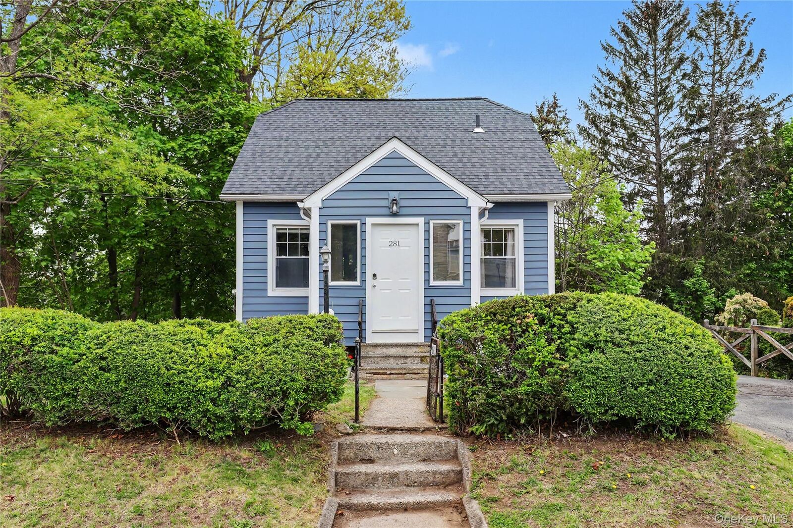 Property Photo:  281 Marietta Avenue  NY 10532 