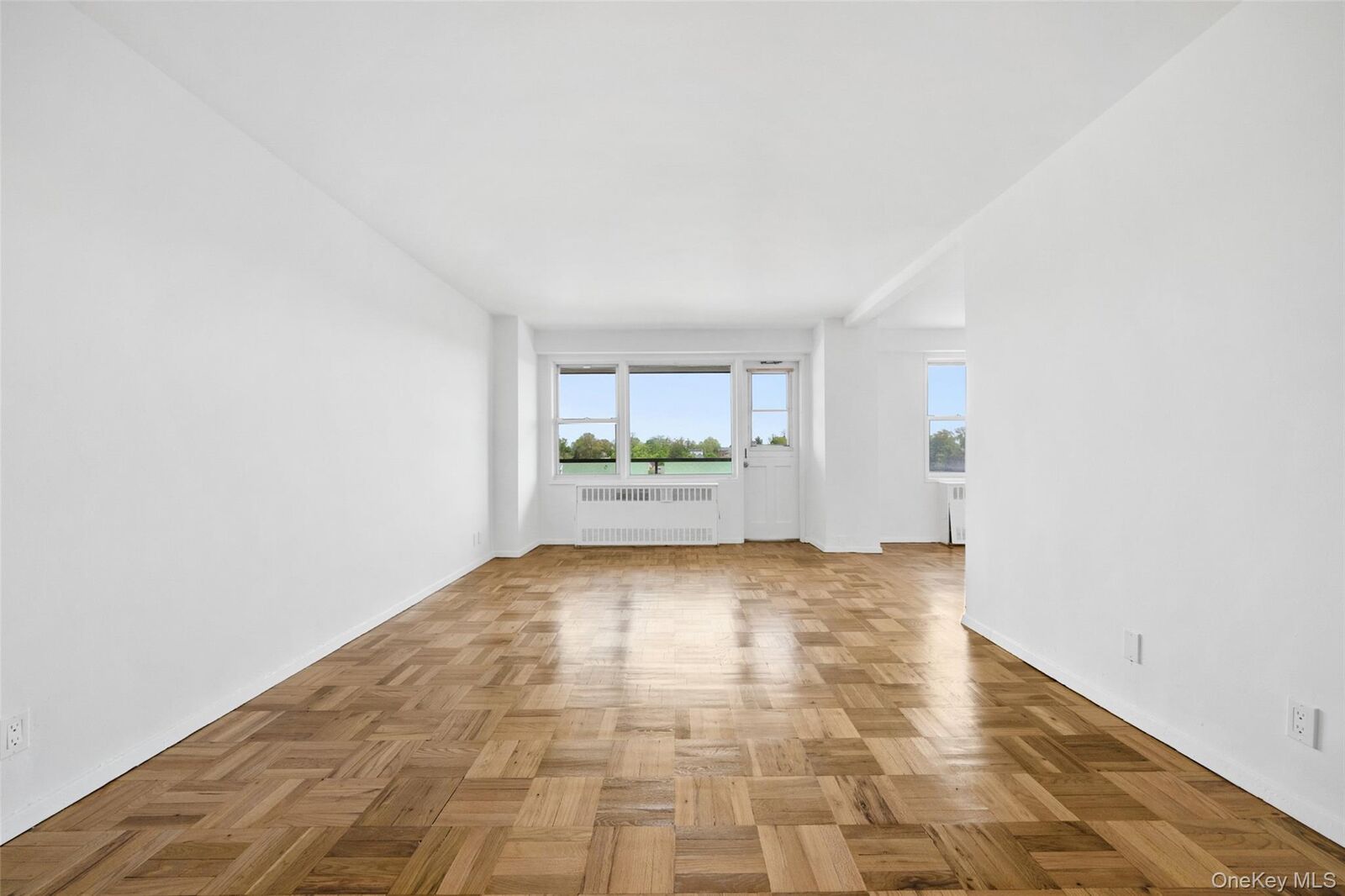 Property Photo:  1853 Central Park Avenue 5J  NY 10710 
