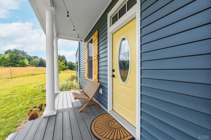 Property Photo:  1589 Clearview Road  VA 24523 