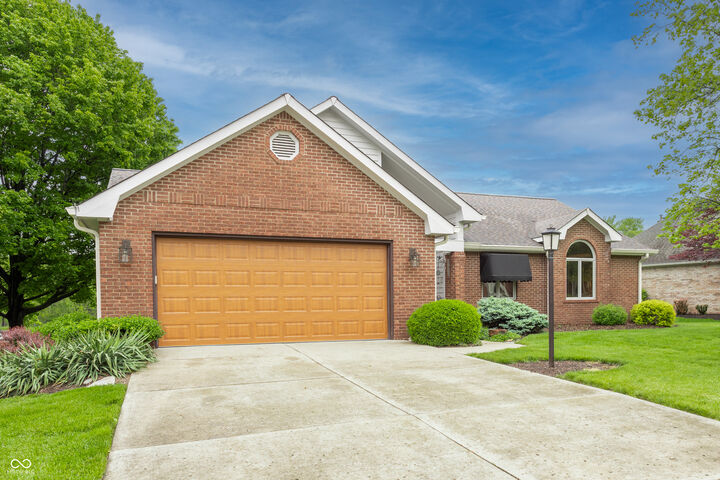 Property Photo:  18 Ashbourne Drive  IN 46060 