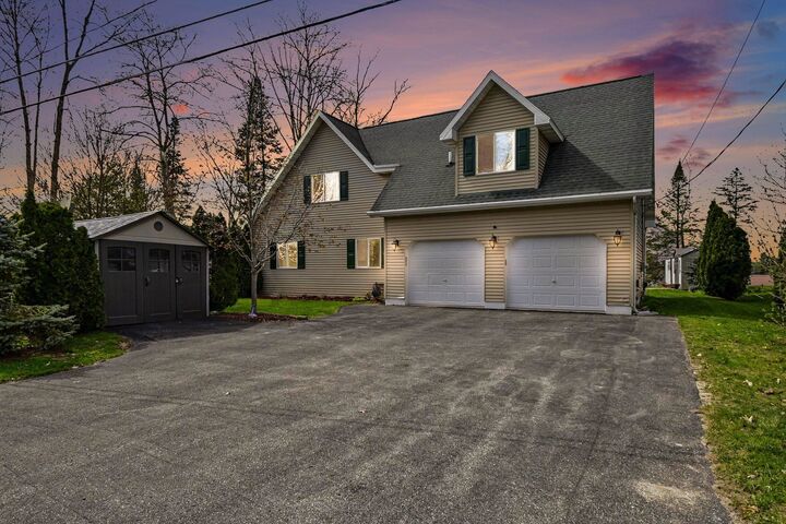 Property Photo:  3224 Comanche Trail Trail  MI 48661 
