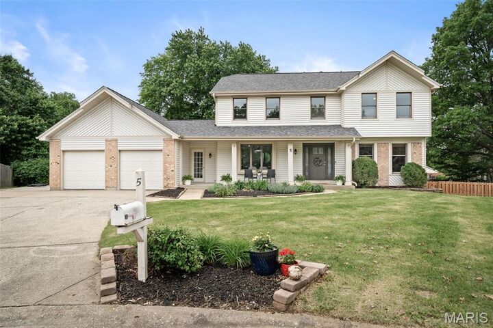 Property Photo:  5 Sheran Court  MO 63303 