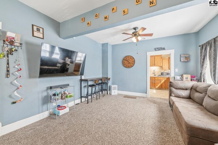 Property Photo:  624 W 15th Ave  KS 67501 