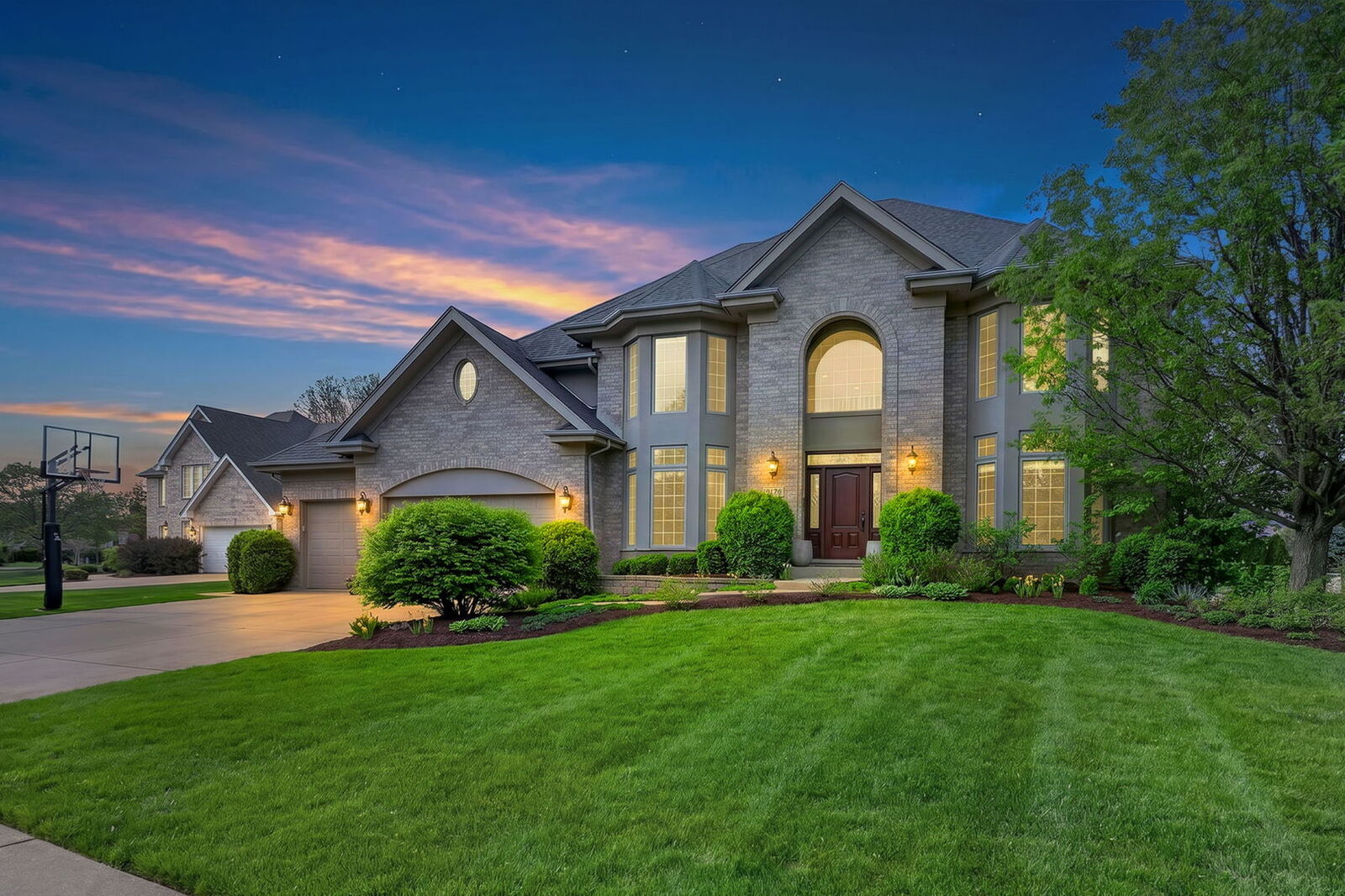 Property Photo:  1376 Chapman Drive  IL 60561 