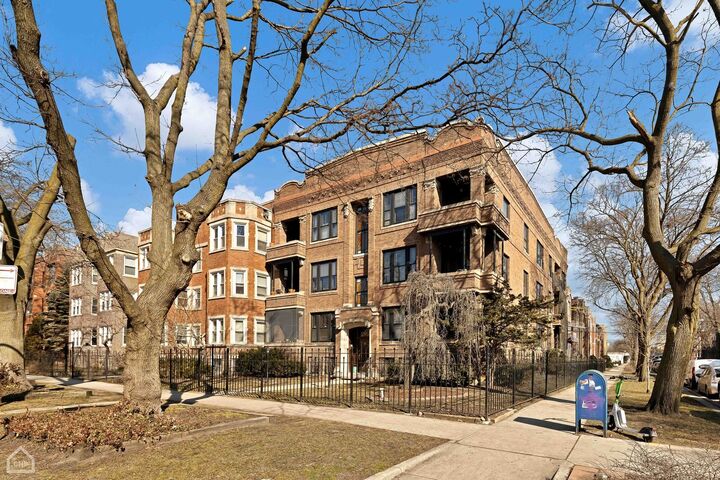 Property Photo:  6619 N Glenwood Avenue 2S  IL 60626 