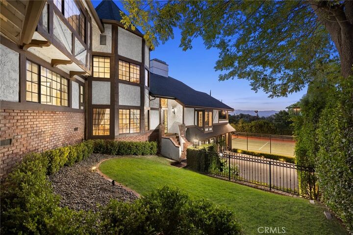 Property Photo:  19540 Wells Drive  CA 91356 