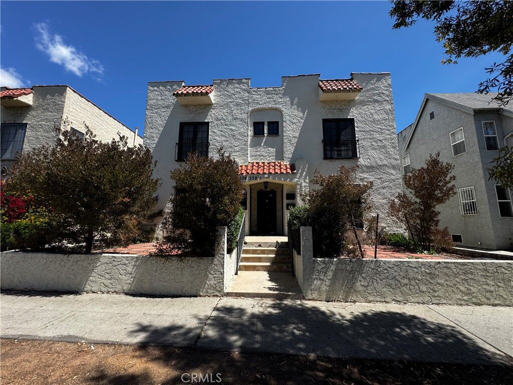 Property Photo:  336 N Stanley Avenue 338  CA 90036 