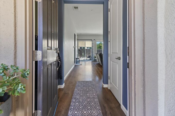 Property Photo:  140 Lily Bay Circle  CA 95834 