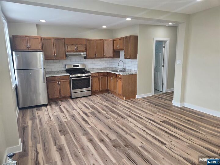 Property Photo:  82 Grant Street  NJ 07022 