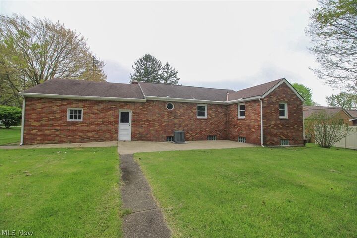 Property Photo:  7854 Lee Run Road  OH 44514 