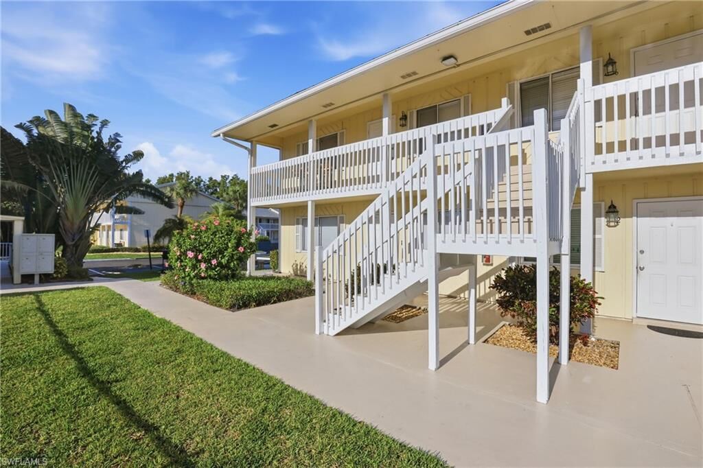 Property Photo: 4607 Bayshore Dr K5 FL 34112