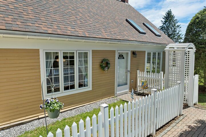 Property Photo:  27 Harvest Lane  NH 03246 