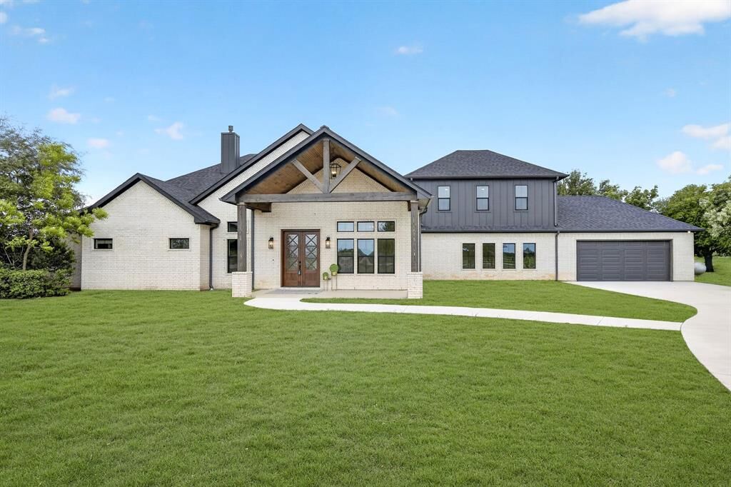 Property Photo:  10373 Bobbie Lane  TX 76258 