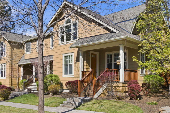 Property Photo:  1436 NW William Clark Street  OR 97703 