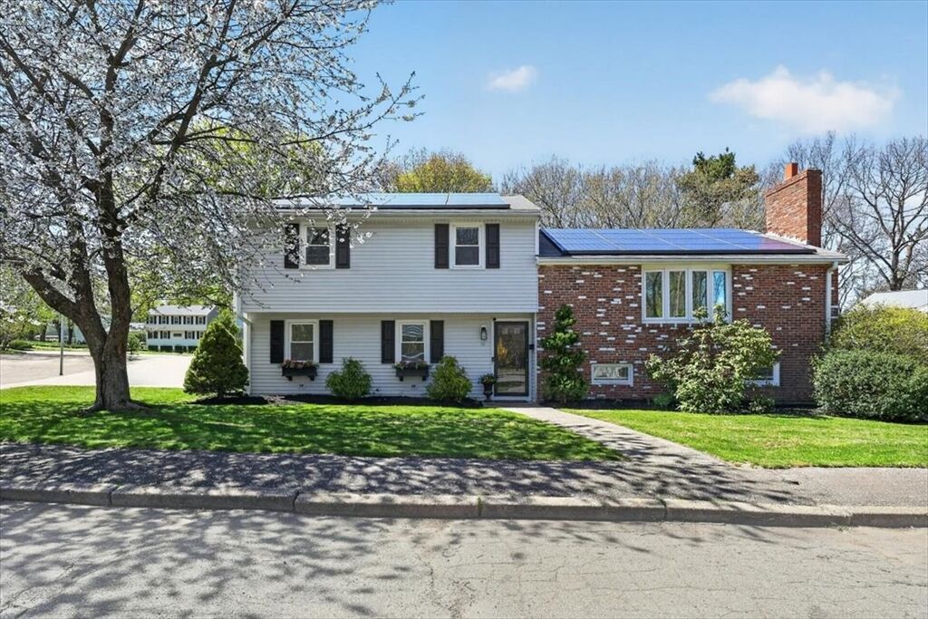 Property Photo:  78 May Terrace  MA 02190 