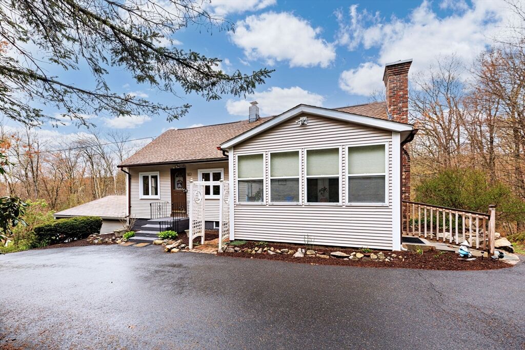 Property Photo: 185 N Monson Rd MA 01036