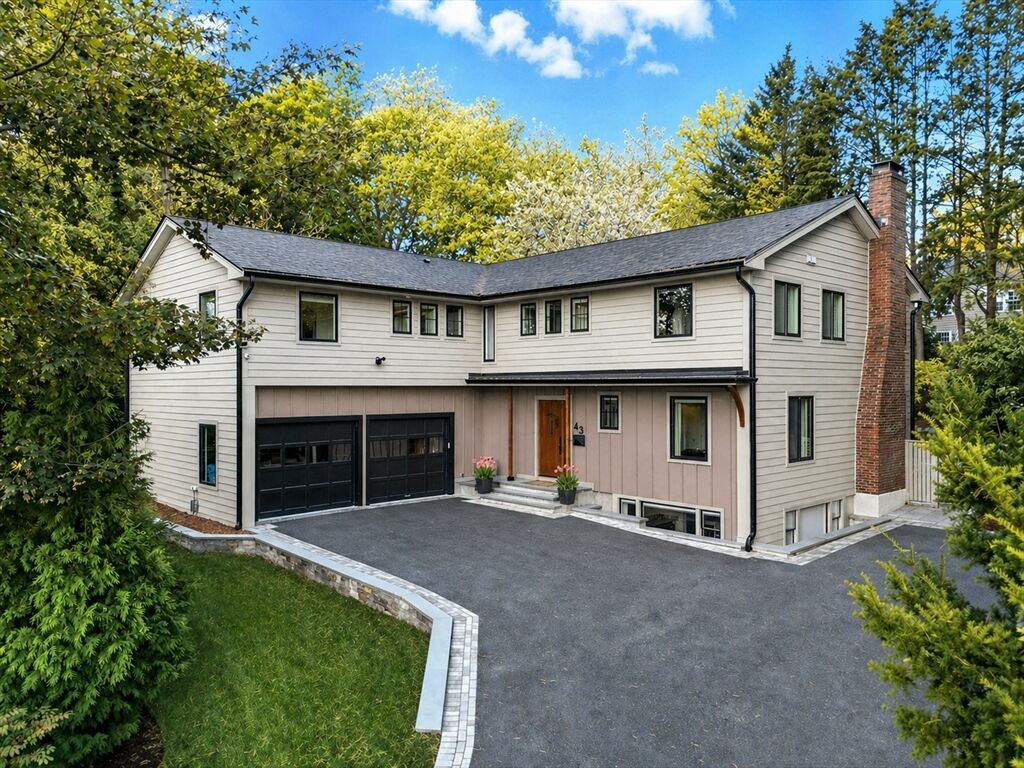 Property Photo:  43 Prentiss Ln  MA 02478 