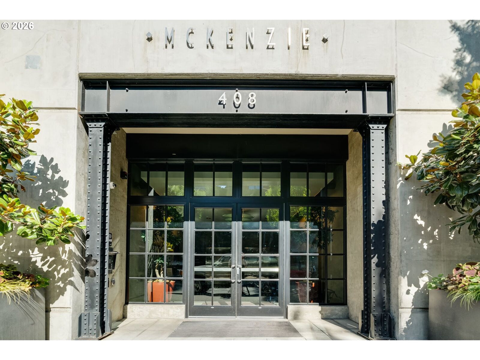 Property Photo:  408 NW 12th Ave 604  OR 97209 