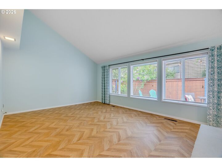 Property Photo:  4218 NE 125th Pl  OR 97230 
