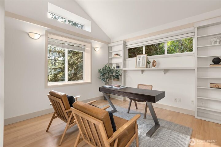 Property Photo:  2290  140th Way SE  WA 98007 