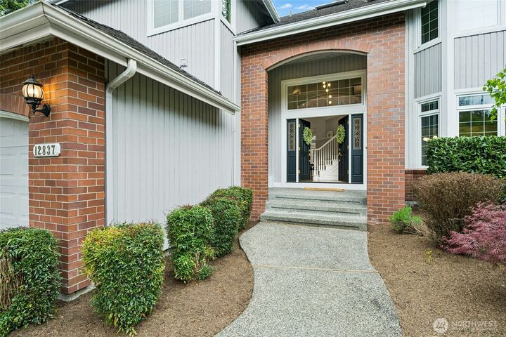Property Photo:  12837  197th Place NE  WA 98077 