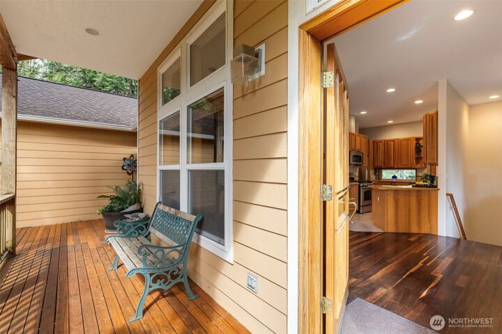 Property Photo:  102  Olympic Lane  WA 98365 