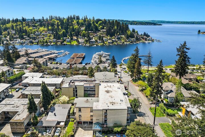 Property Photo:  9909 NE 1st Street 104  WA 98004 
