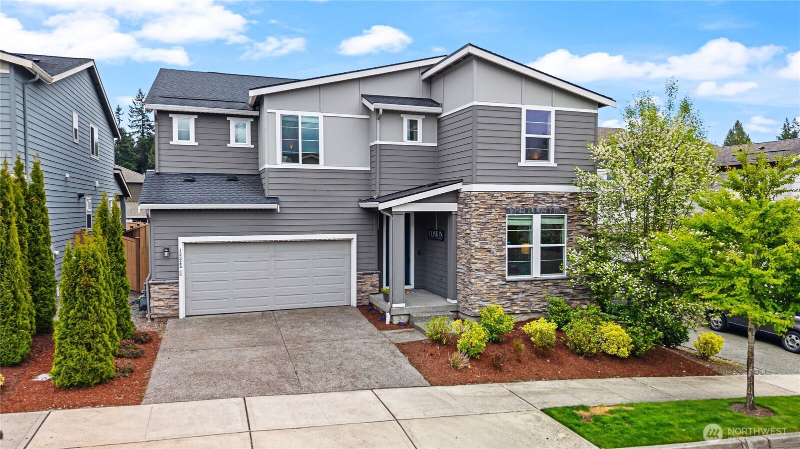 Property Photo: 13325 SE 205th Avenue WA 98272