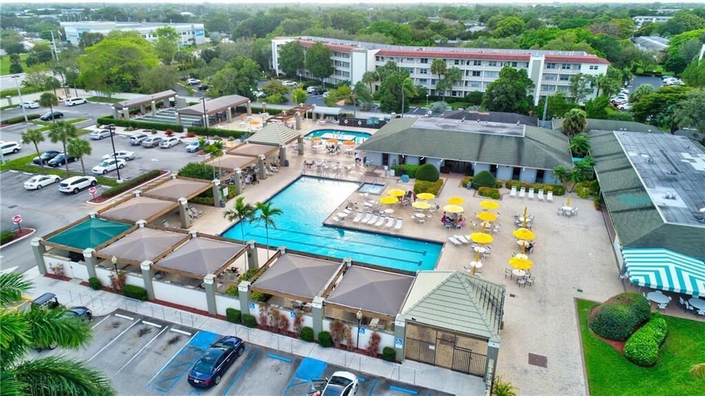 Property Photo:  3204 Portofino Point B4  FL 33066 