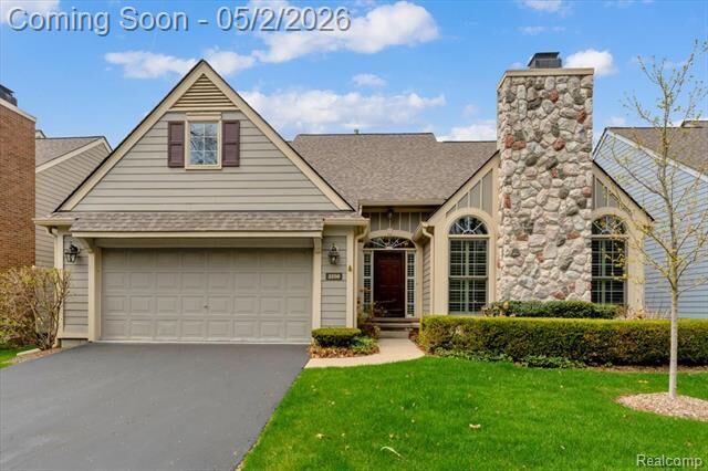 Property Photo:  2256 Sudbury Way  MI 48304 