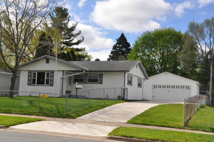 Property Photo:  713 Nancy Lane  WI 53704 