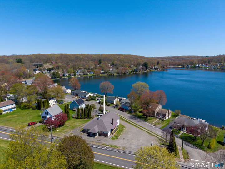 Property Photo:  305 South Street  CT 06782 