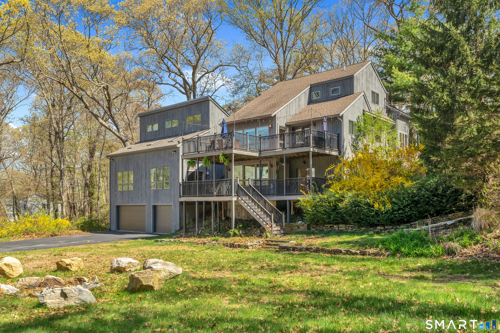 Property Photo: 72 Inchcliffe Drive CT 06335