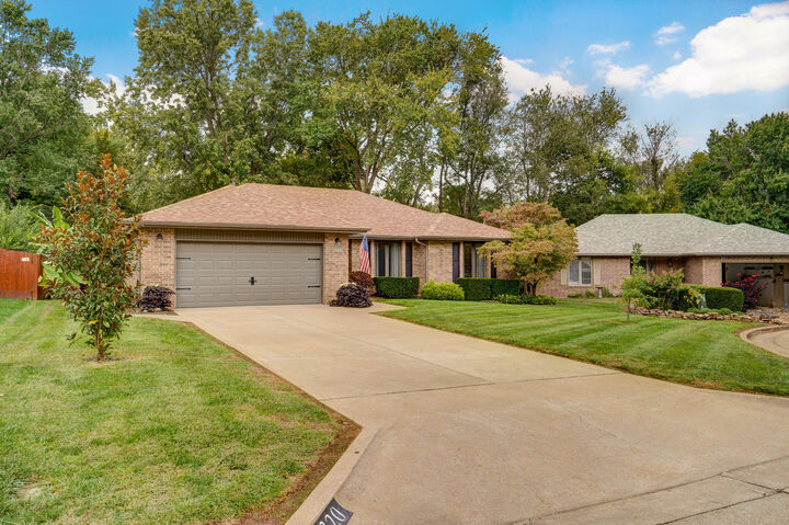 Property Photo:  1320 E Lafayette Street  MO 65804 