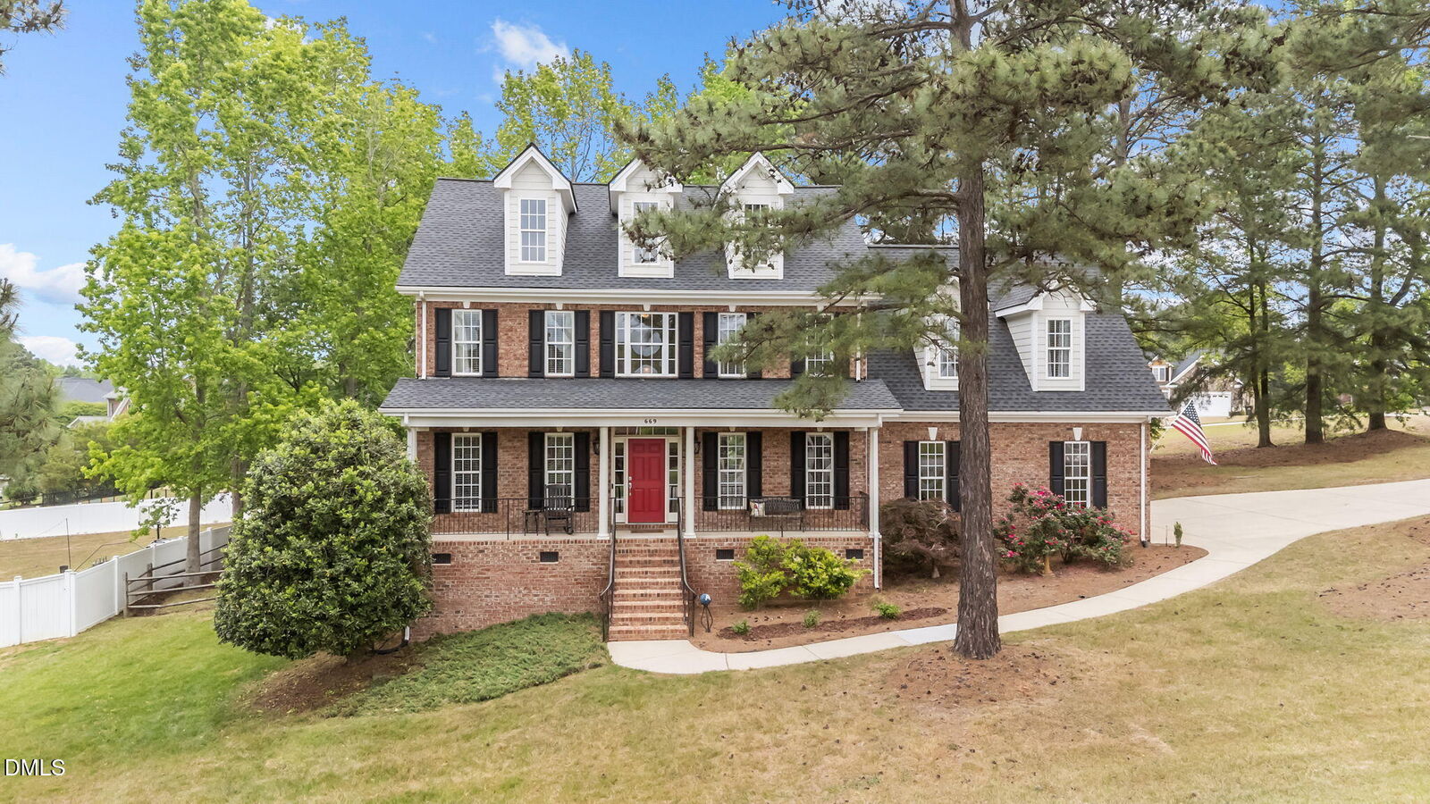 Property Photo: 669 Kintyre Drive NC 27520
