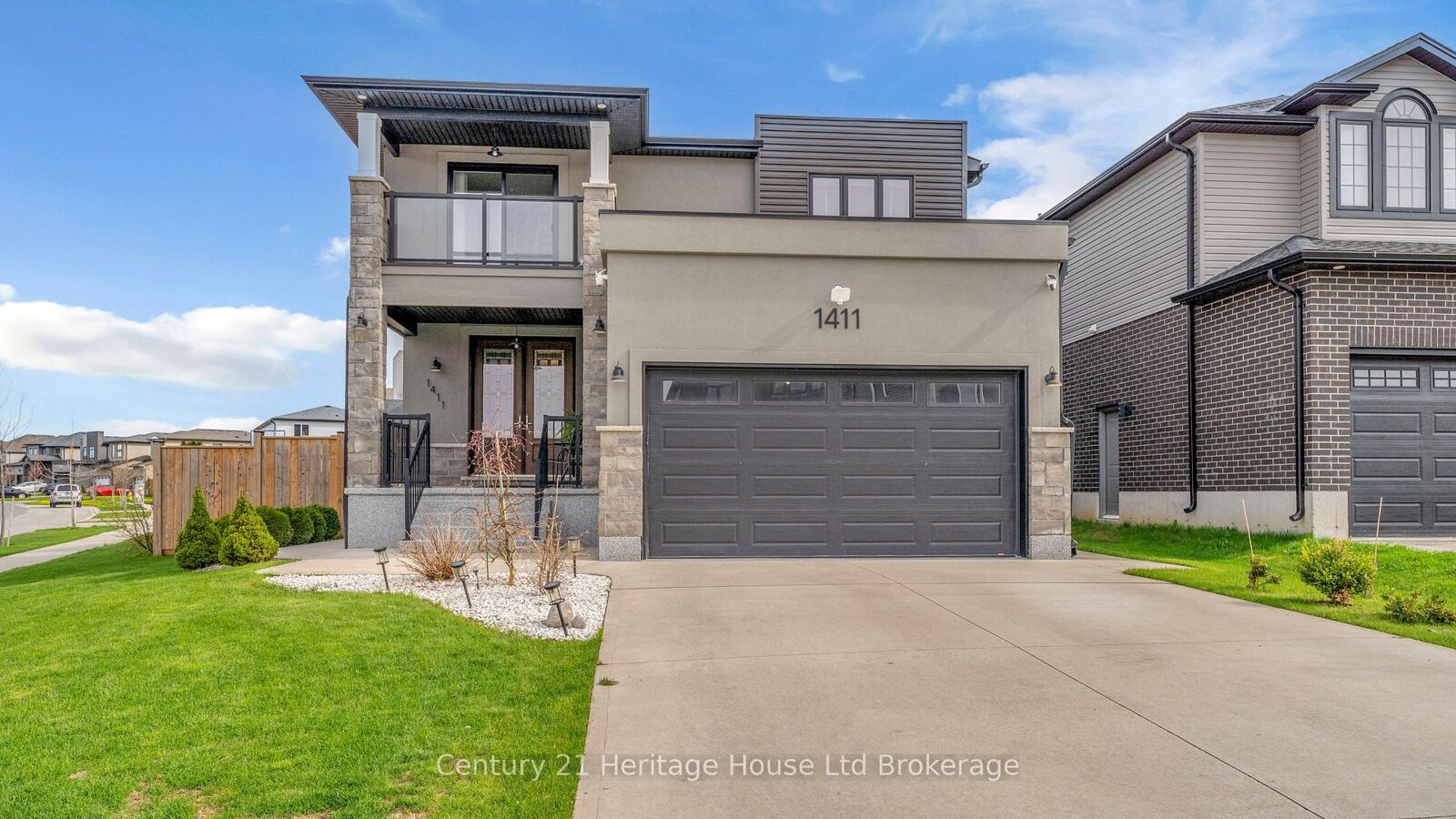 Property Photo:  1411 Sandbar Street  ON N6G 0V4 
