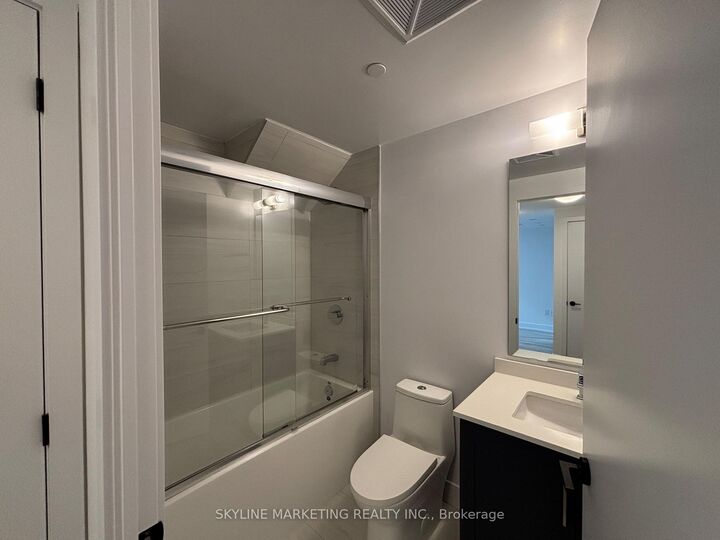 Property Photo:  2450 Old Bronte Road 114  ON L6M 5P6 