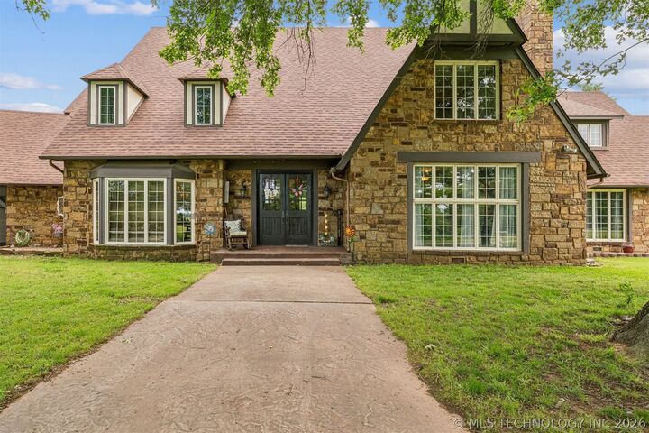Property Photo:  7133 S 425 R Road  OK 74036 