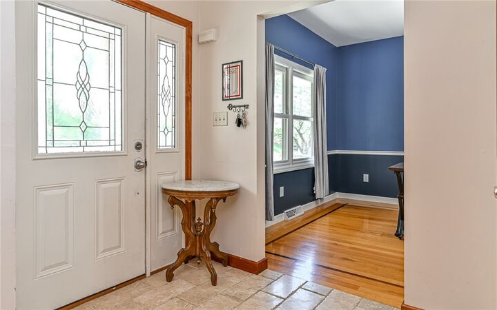 Property Photo:  516 Lincoln Ave  PA 15237 