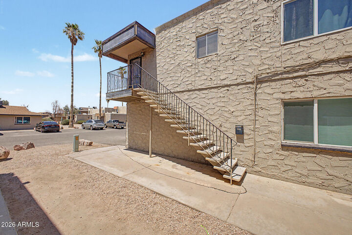 Property Photo:  1209 N 47th Place  AZ 85008 