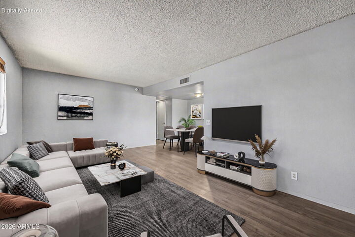 Property Photo:  1209 N 47th Place  AZ 85008 