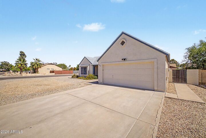 Property Photo:  1453 E Todd Drive  AZ 85283 
