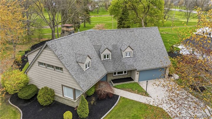 Property Photo:  465 Fort Gray Drive  NY 14092 