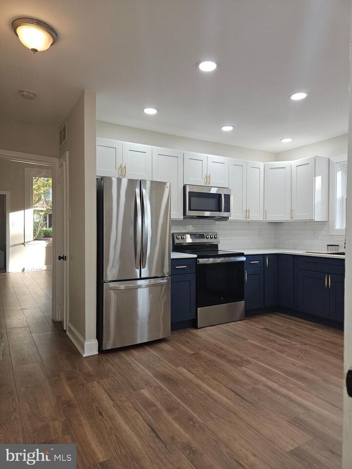 Property Photo:  115 E 2nd Street  NJ 08057 